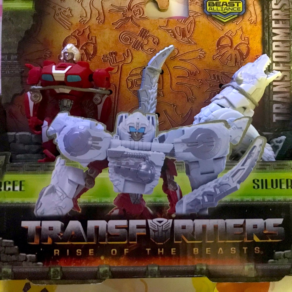Transformers rise of the beast Arcee silverfang alliance